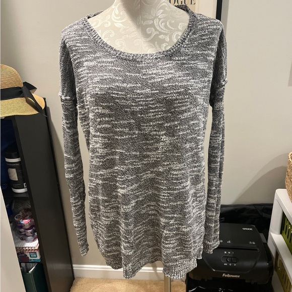 Kirra Grey sweater long sleeves - Picture 1 of 3